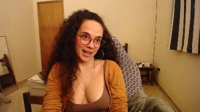 DizzyMissLizzyL live cam on Cam4