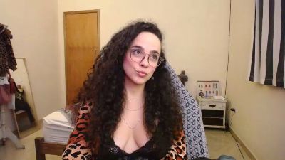 DizzyMissLizzyL live cam on Cam4