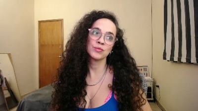 DizzyMissLizzyL live cam on Cam4
