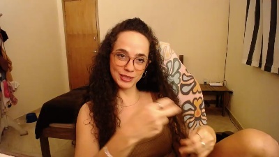 DizzyMissLizzyL live cam on Cam4