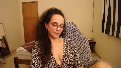 DizzyMissLizzyL live cam on Cam4