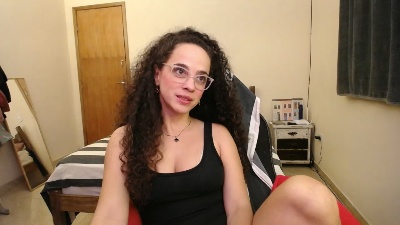 DizzyMissLizzyL live cam on Cam4
