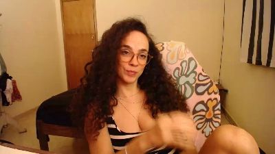 DizzyMissLizzyL live cam on Cam4