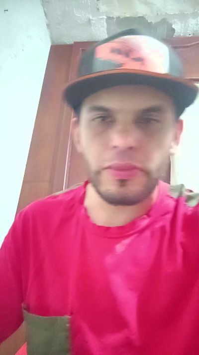 Djtiesto2101 live cam on Cam4