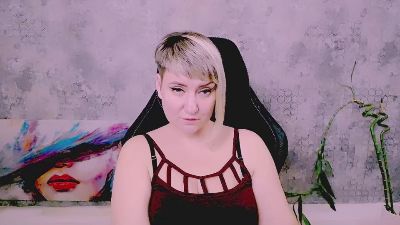 Djullia live cam on Cam4