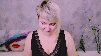 Djullia live cam on Cam4