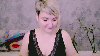 Djullia live cam on Cam4