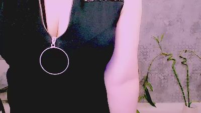 Djullia live cam on Cam4