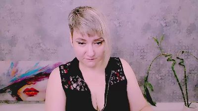 Djullia live cam on Cam4