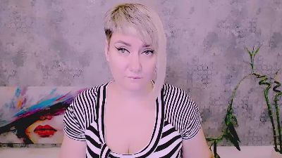 Djullia live cam on Cam4