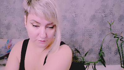 Djullia live cam on Cam4