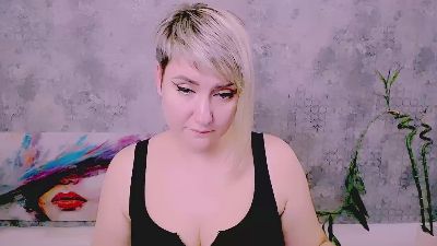 Djullia live cam on Cam4