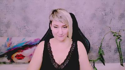 Djullia live cam on Cam4