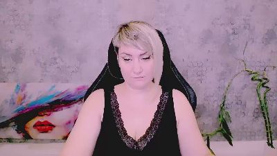 Djullia live cam on Cam4