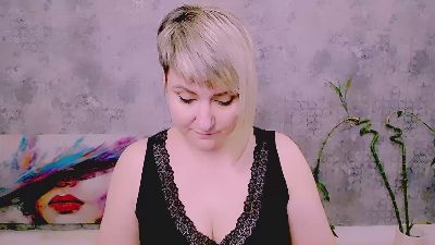 Djullia live cam on Cam4