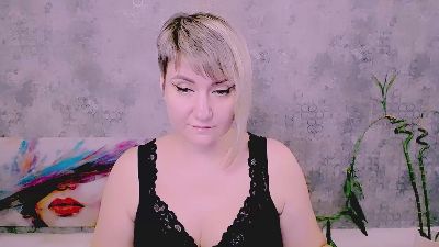 Djullia live cam on Cam4