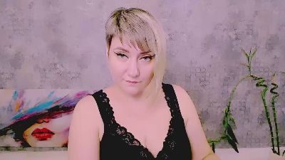 Djullia live cam on Cam4