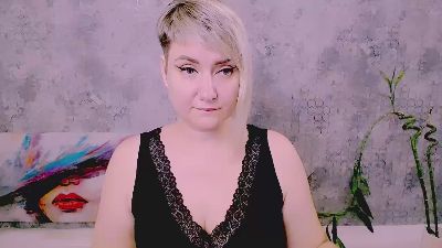 Djullia live cam on Cam4
