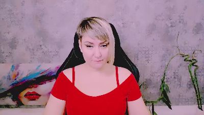 Djullia live cam on Cam4