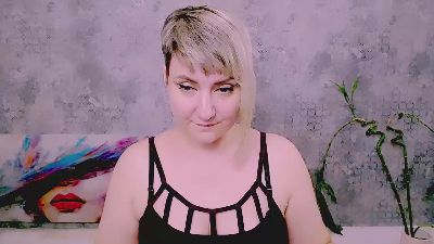 Djullia live cam on Cam4
