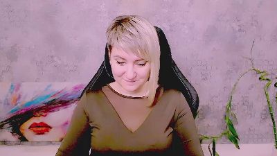 Djullia live cam on Cam4
