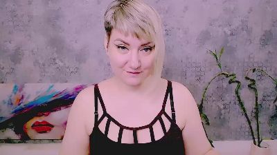 Djullia live cam on Cam4