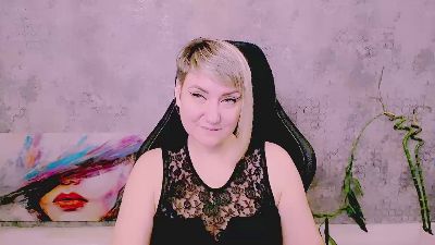 Djullia live cam on Cam4