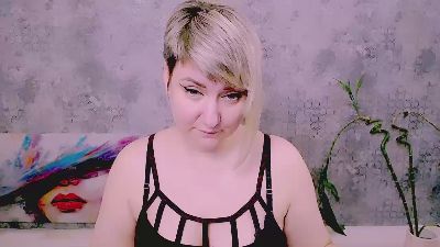 Djullia live cam on Cam4