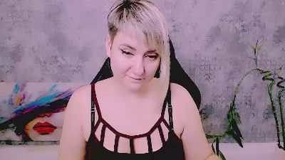 Djullia live cam on Cam4