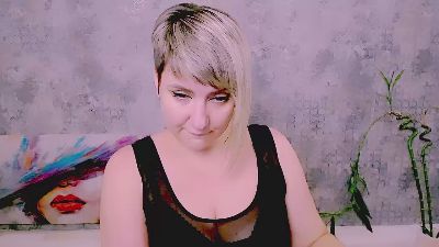 Djullia live cam on Cam4
