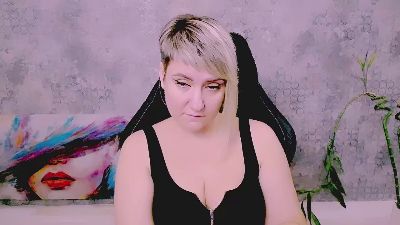 Djullia live cam on Cam4
