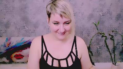 Djullia live cam on Cam4