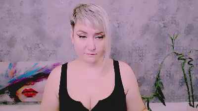 Djullia live cam on Cam4