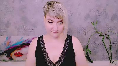 Djullia live cam on Cam4