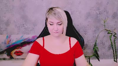 Djullia live cam on Cam4