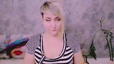 Djullia live cam on Cam4