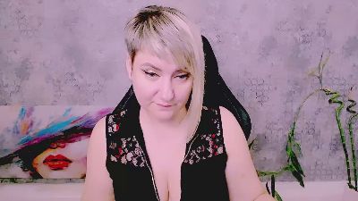 Djullia live cam on Cam4