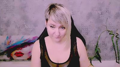 Djullia live cam on Cam4