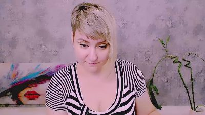 Djullia live cam on Cam4