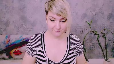 Djullia live cam on Cam4