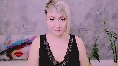 Djullia live cam on Cam4