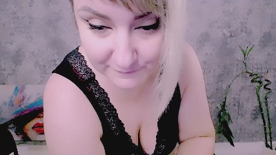Djullia live cam on Cam4