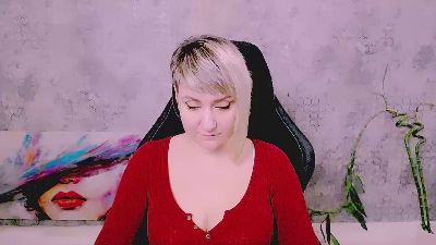 Djullia live cam on Cam4