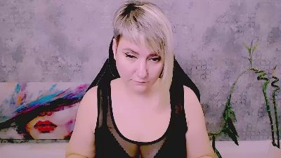 Djullia live cam on Cam4