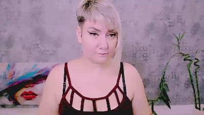 Djullia live cam on Cam4