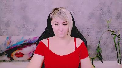 Djullia live cam on Cam4