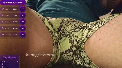 DoTao77 live cam on Cam4