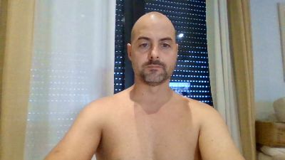 DoctorMad82 live cam on Cam4