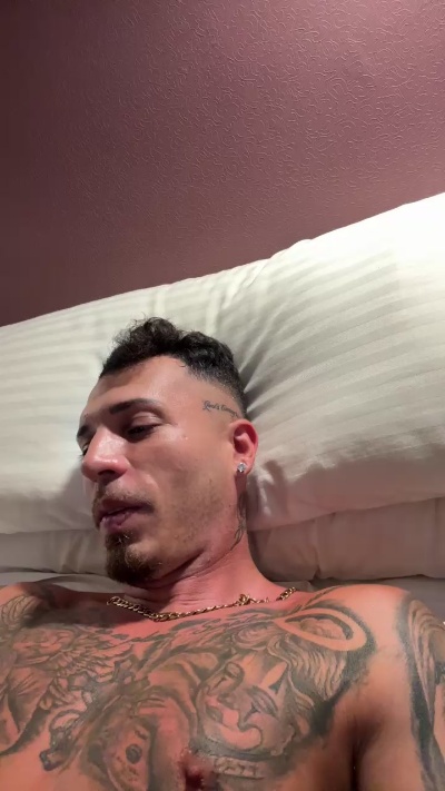 Dolarboy live cam on Cam4