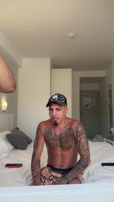 Dolarboy live cam on Cam4